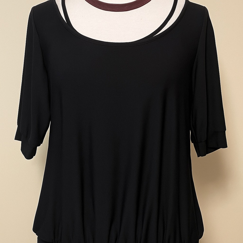 White House/ Black Market Top Size M